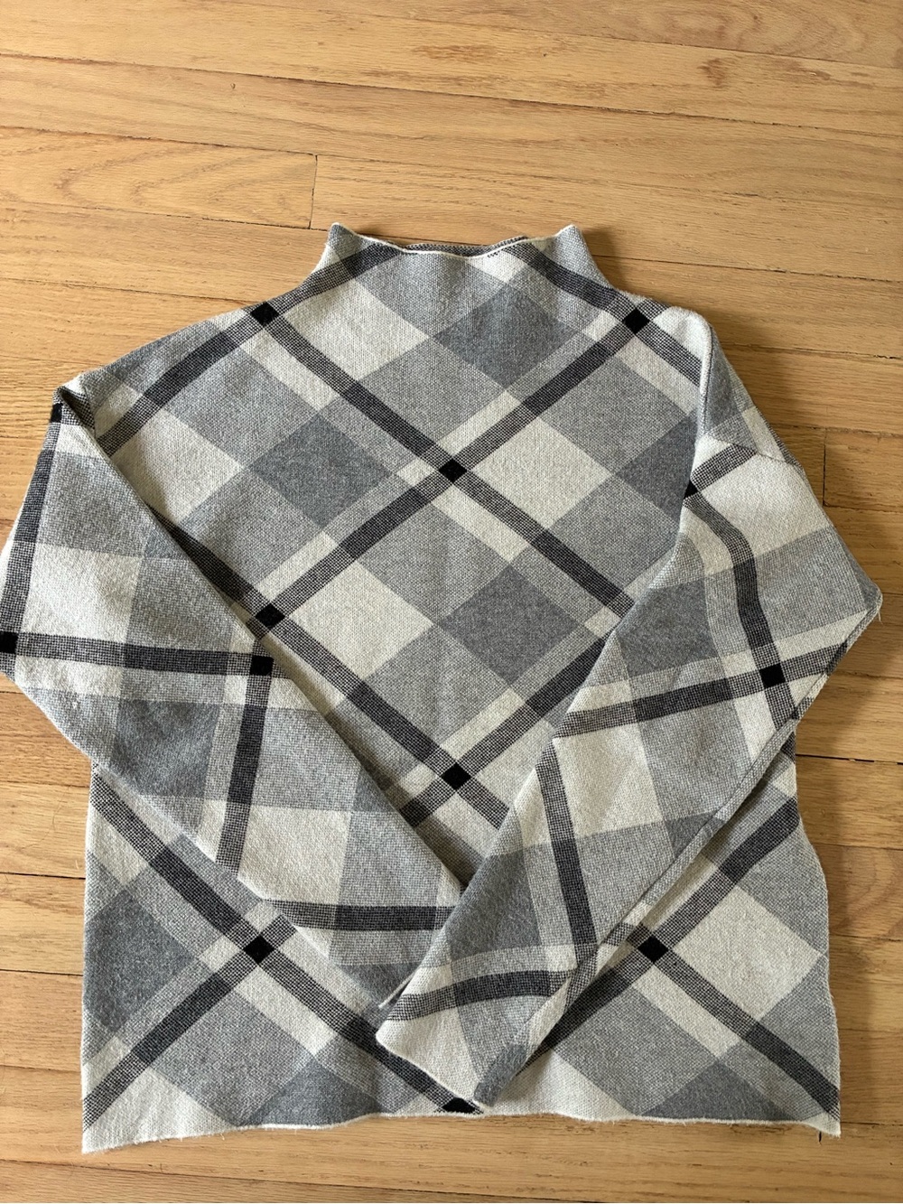 Rachel Zoe Gray & Cream Plaid Turtleneck Sweater